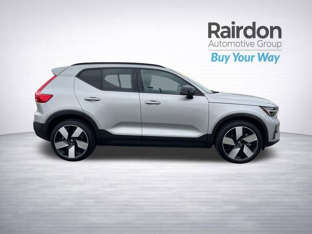 Used 2023 Volvo XC40 Recharge Ultimate image 10
