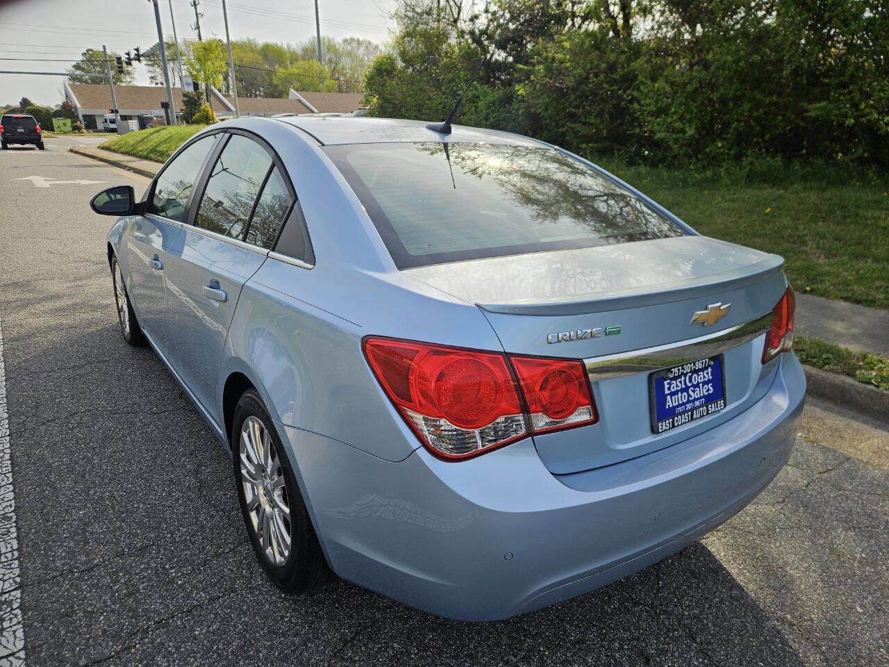 Used 2012 Chevrolet Cruze Eco FWD image 4