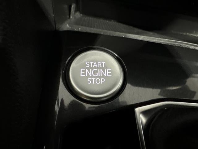 Certified 2024 Volkswagen Tiguan SE R-Line image 30