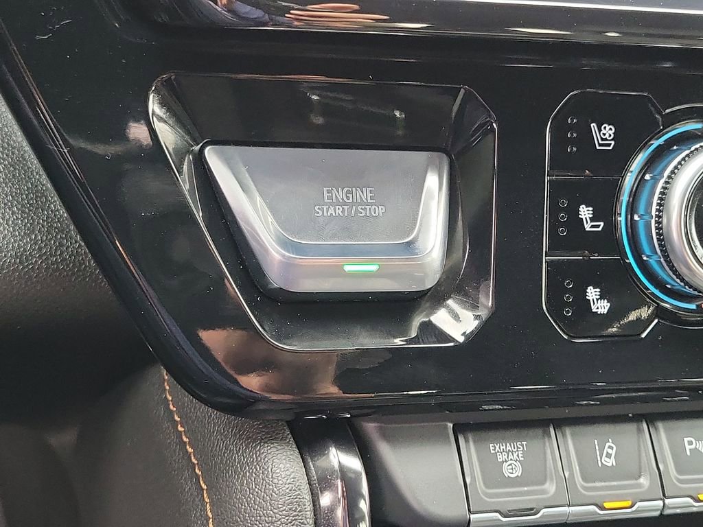 Used 2024 GMC Sierra 2500 AT4 w/ AT4 Premium Plus Package image 16