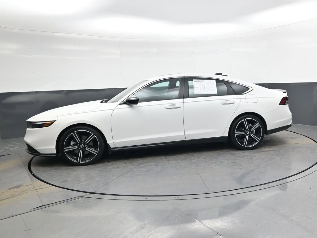 Used 2025 Honda Accord Sport image 8
