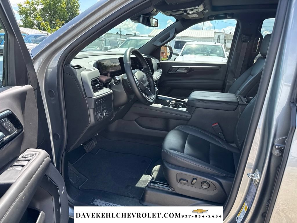Used 2025 Chevrolet Tahoe Z71 w/ Comfort Package AWD/4WD image 17