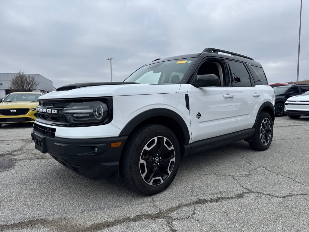 Used 2022 Ford Bronco Sport Outer Banks w/ Tech Package image 1