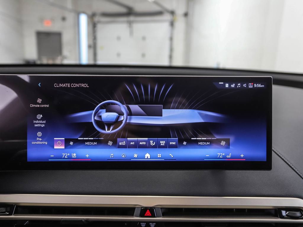 Used 2026 BMW iX xDrive60 w/ Premium Package image 18