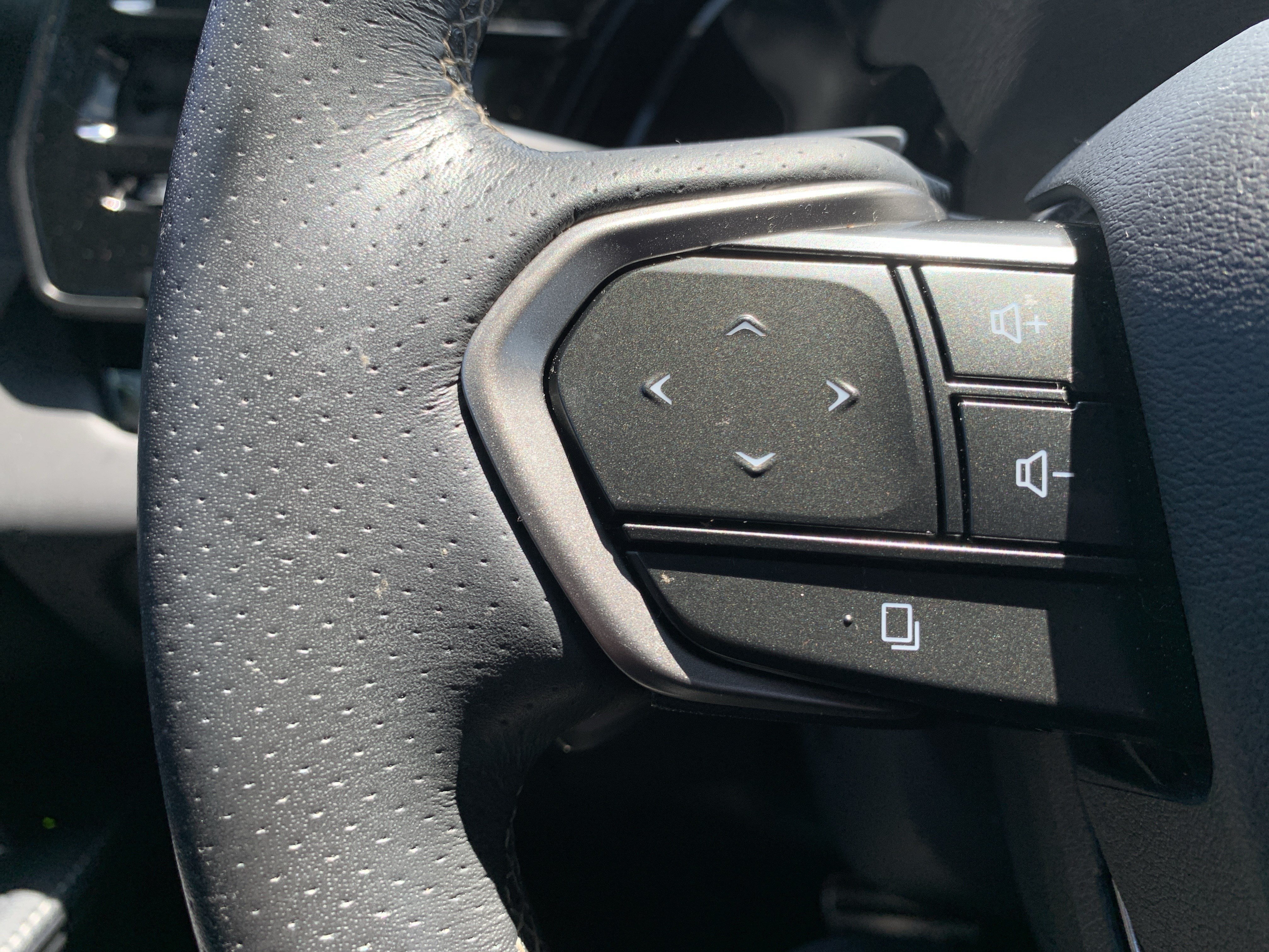 Used 2023 Lexus RX 350 F Sport w/ Cold Area Package AWD/4WD image 19