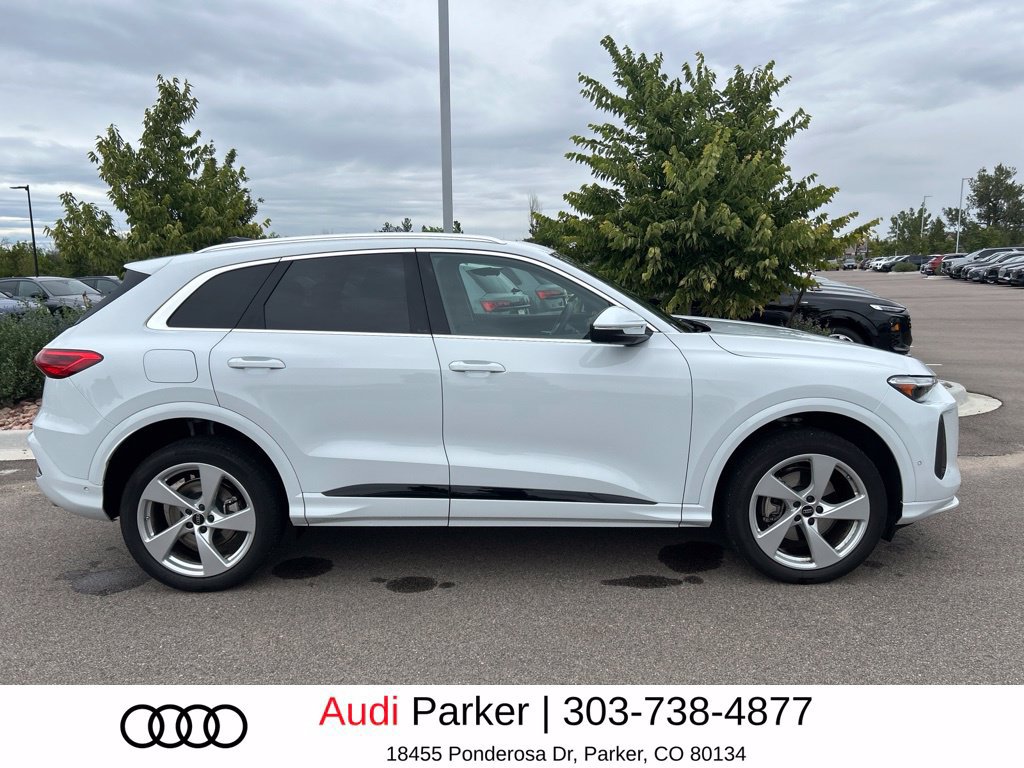 Used 2025 Audi Q5 Premium Plus w/ Premium Plus AWD/4WD image 5