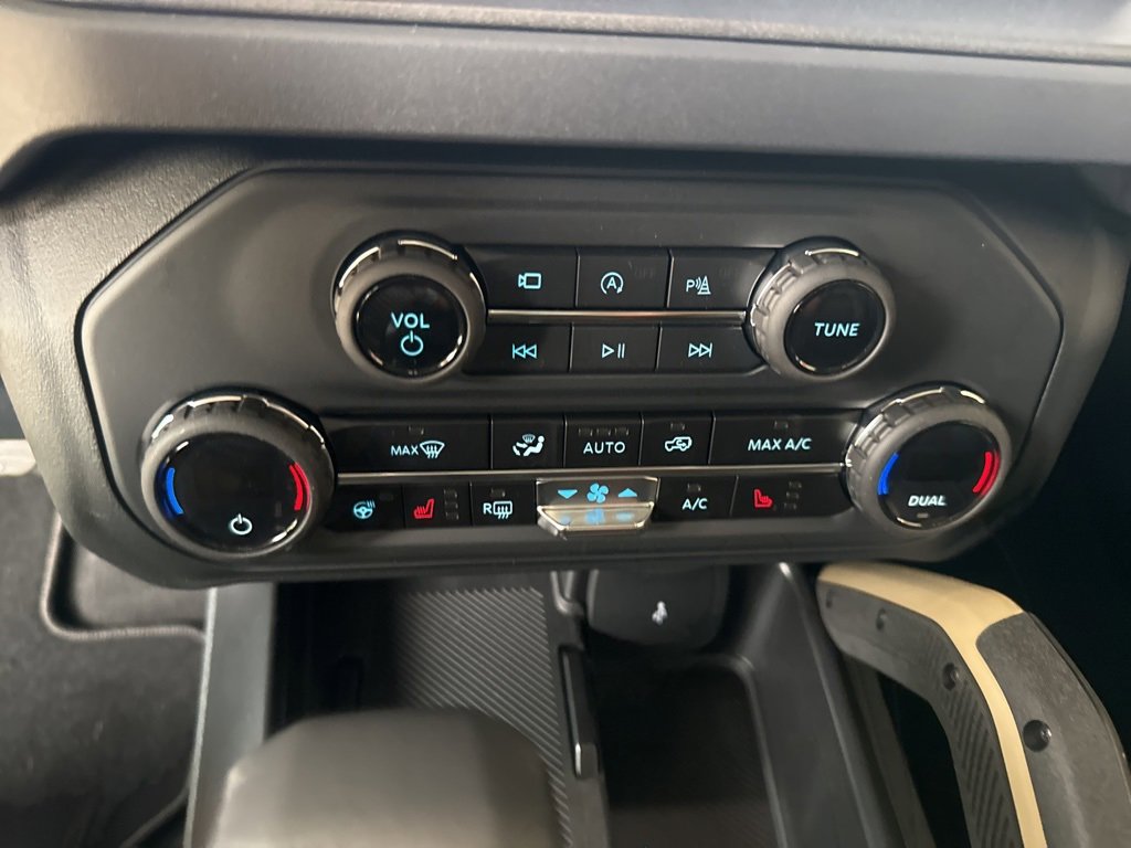 New 2025 Ford Bronco Badlands image 12