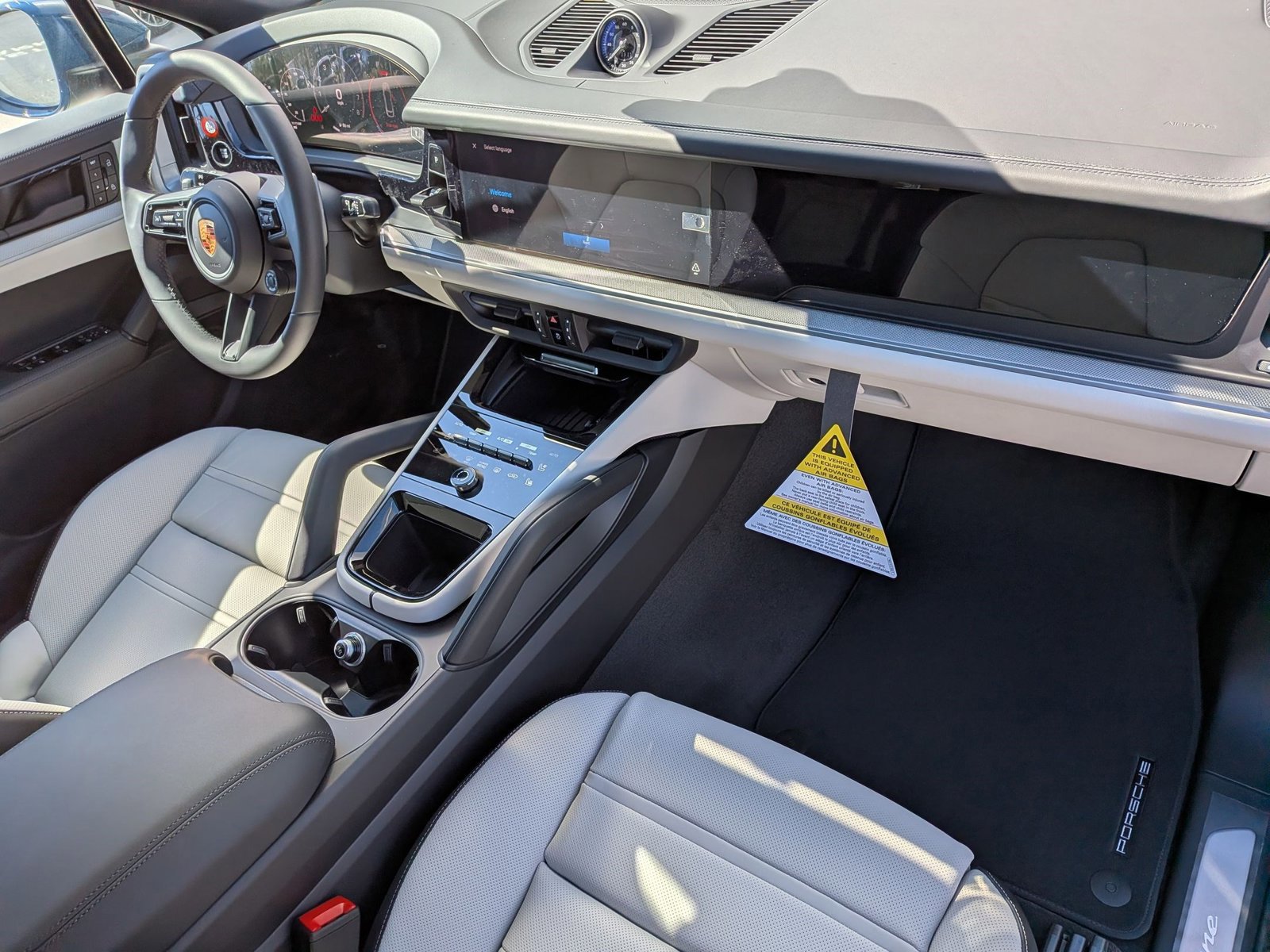 New 2026 Porsche Cayenne Coupe image 26