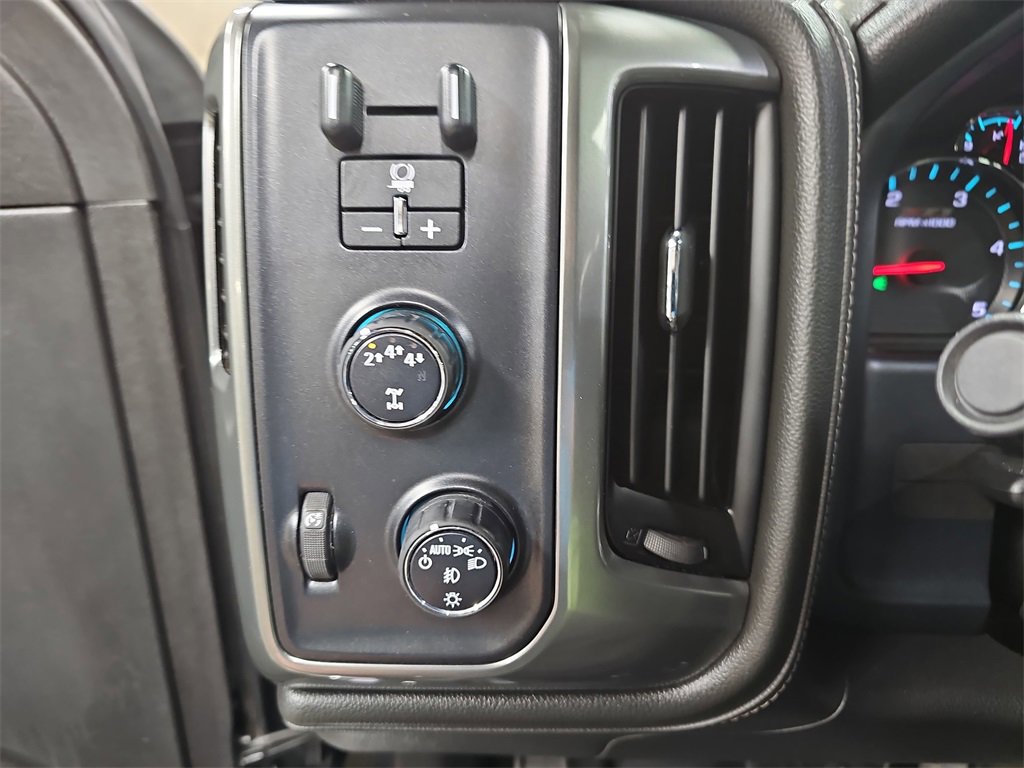 Used 2018 Chevrolet Silverado 2500 LTZ w/ Duramax Plus Package image 25