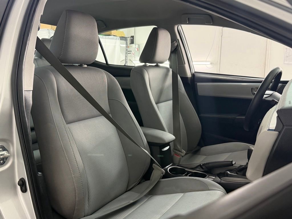 Used 2016 Toyota Corolla LE image 47