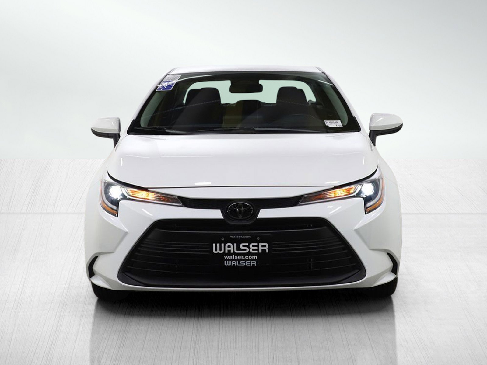 Used 2025 Toyota Corolla LE FWD image 8