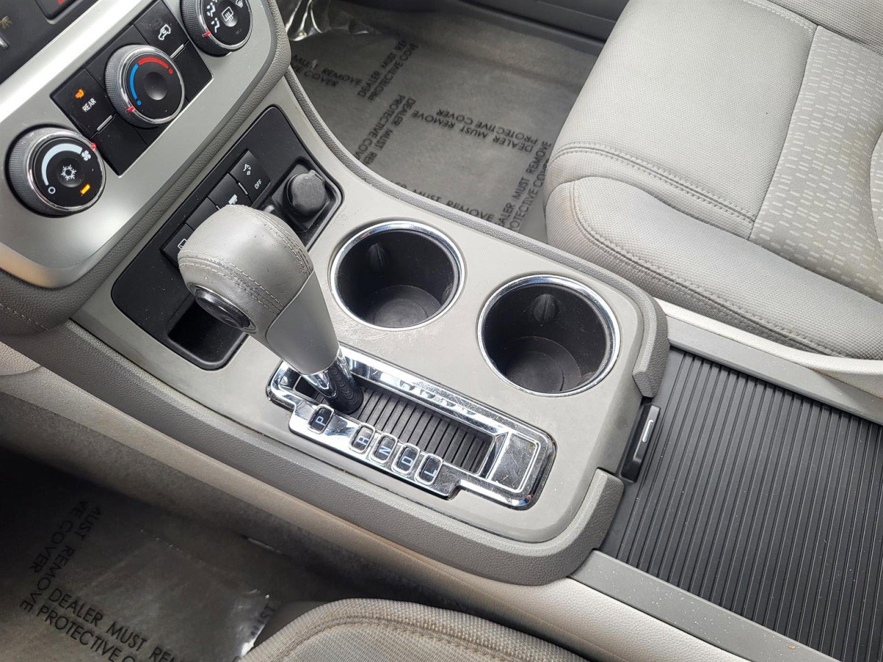 Used 2015 GMC Acadia SLE image 19