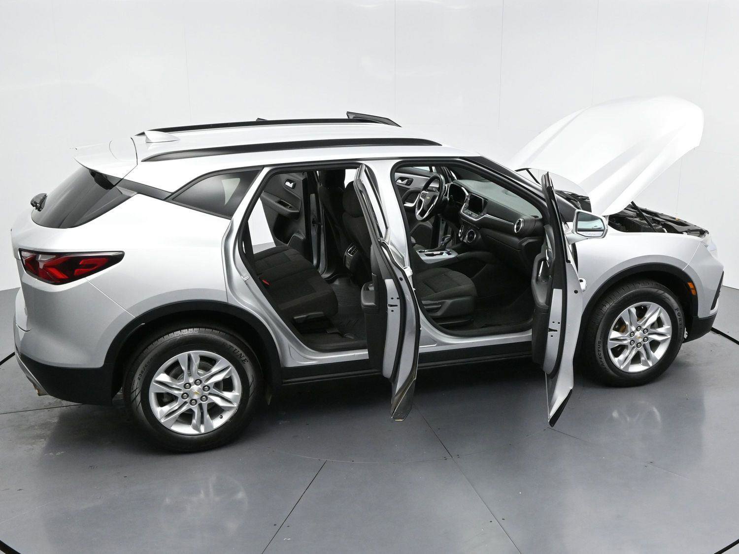 Used 2020 Chevrolet Blazer LT image 40