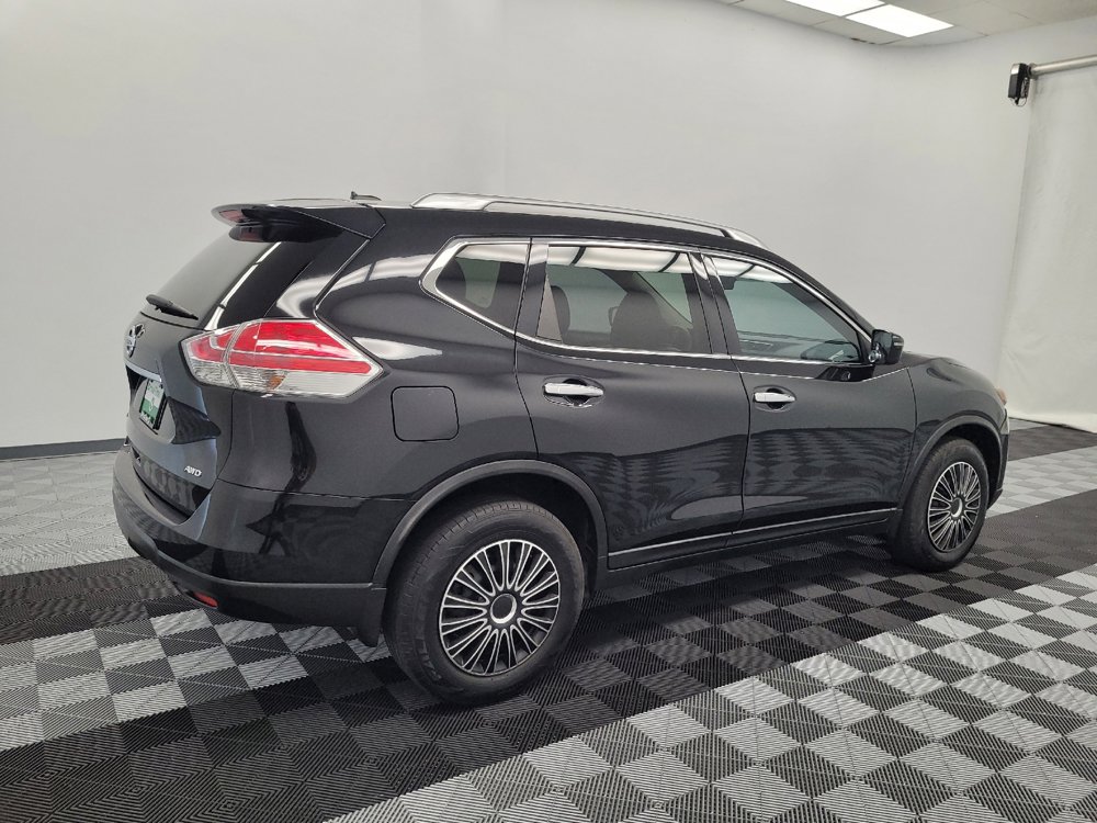 Used 2016 Nissan Rogue S w/ Appearance Package AWD/4WD image 10
