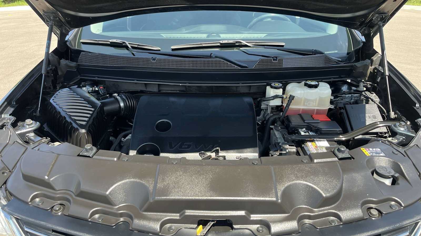 Used 2019 Chevrolet Traverse LT AWD/4WD image 29