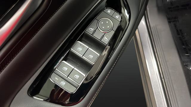 Used 2025 Nissan Murano SV AWD/4WD image 20