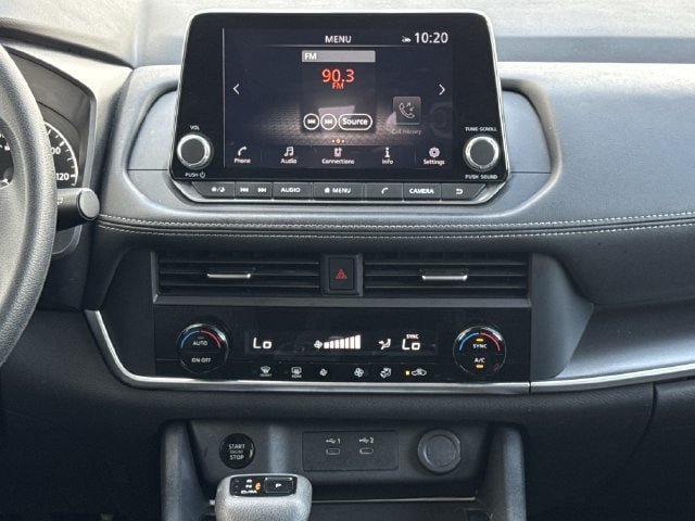 Used 2024 Nissan Rogue SV FWD image 16
