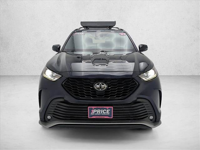 Used 2021 Toyota Highlander XSE image 2