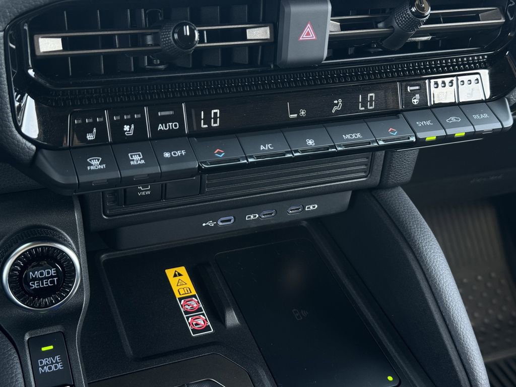 Used 2025 Toyota Land Cruiser w/ Premium Package image 20