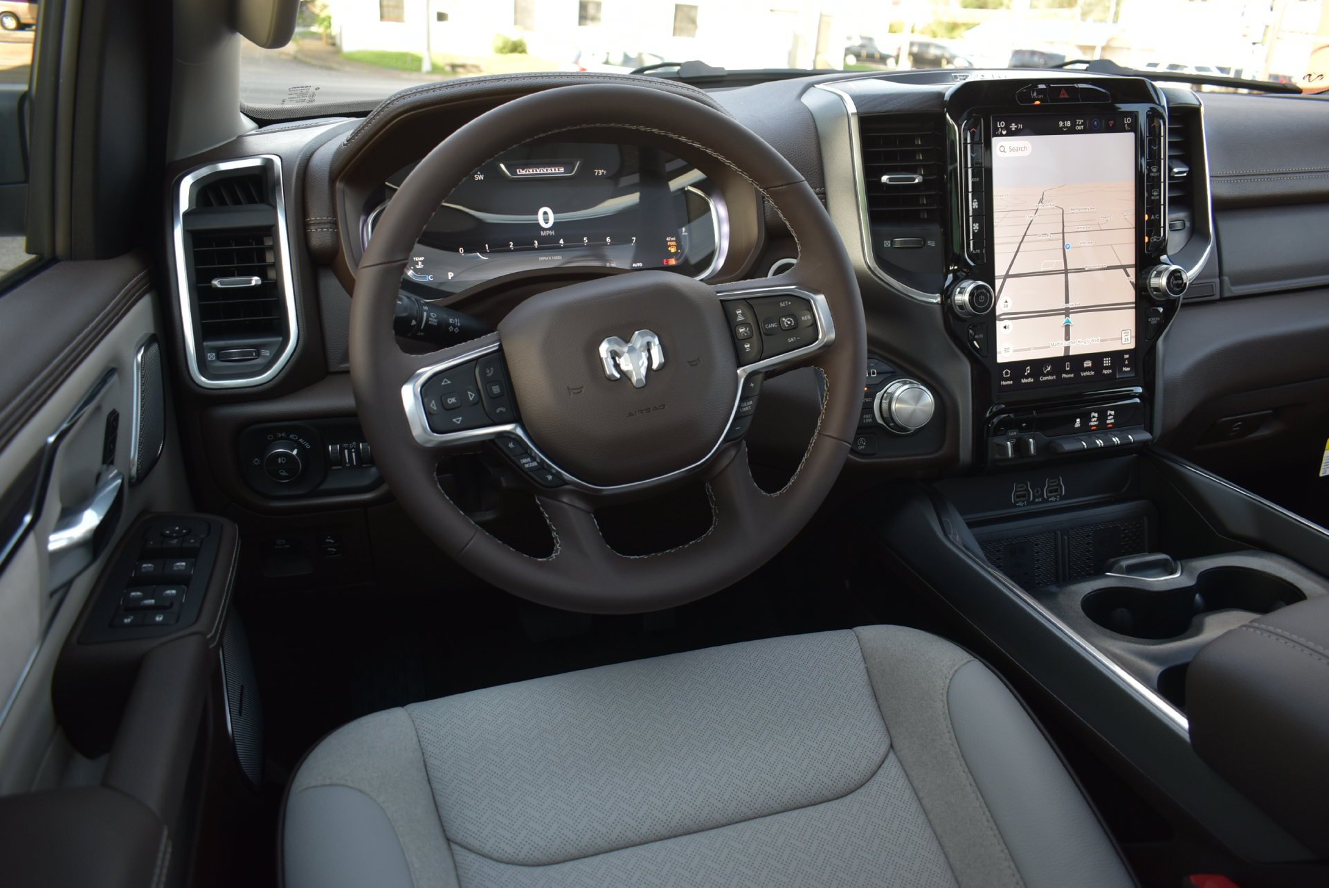 New 2027 RAM 1500 Laramie w/ Laramie Preferred Package AWD/4WD image 18