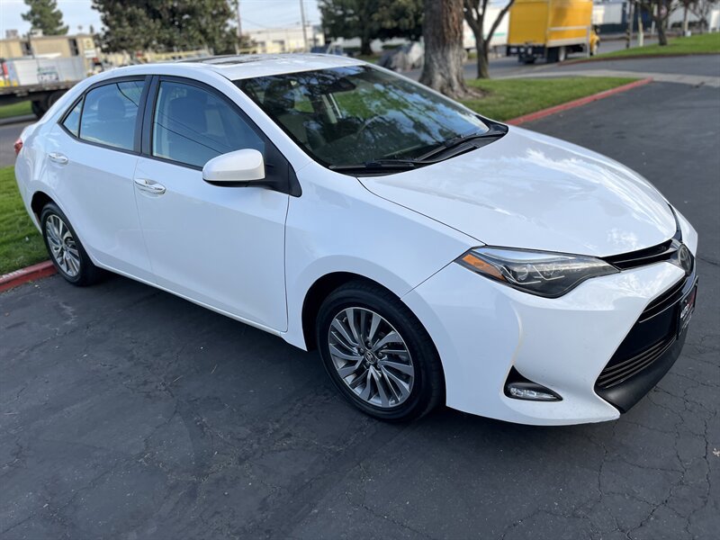 Used 2018 Toyota Corolla XLE w/ Carpet Mat Package (TMS) FWD image 3
