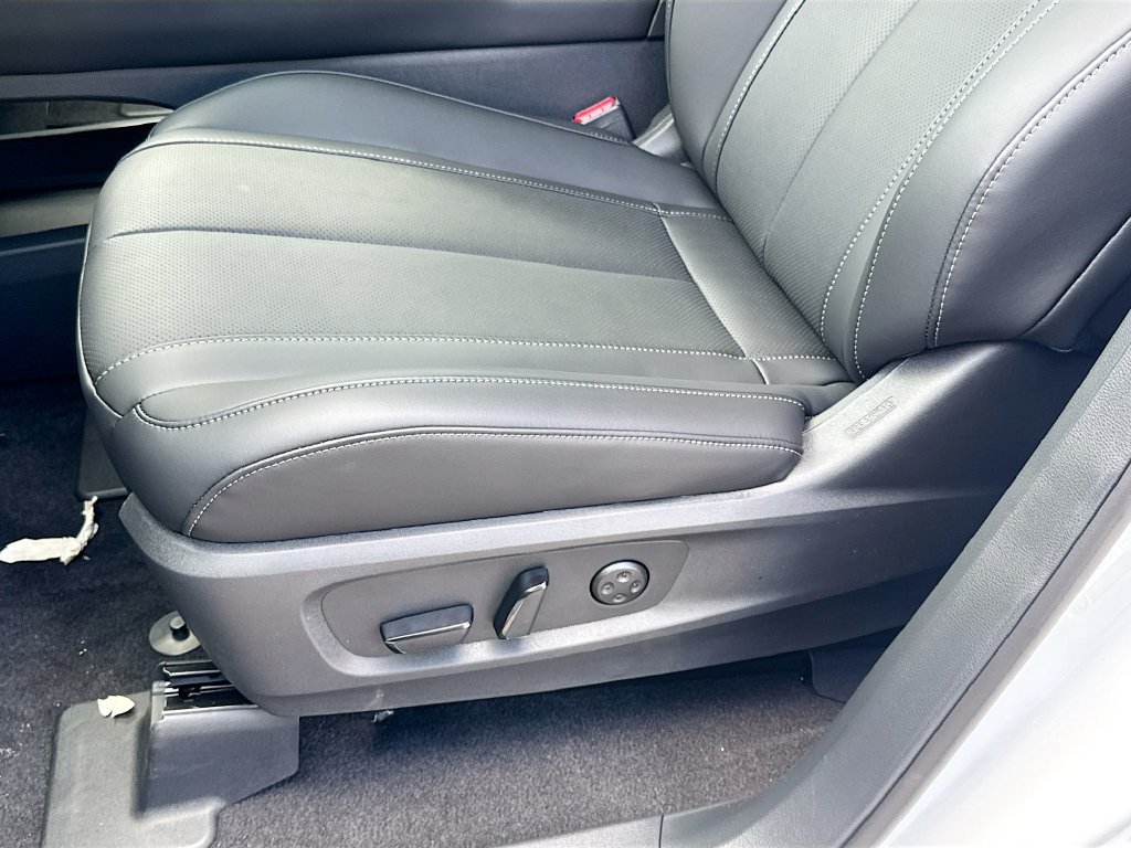 Used 2027 INFINITI QX60 Luxe w/ Cargo Package FWD image 21