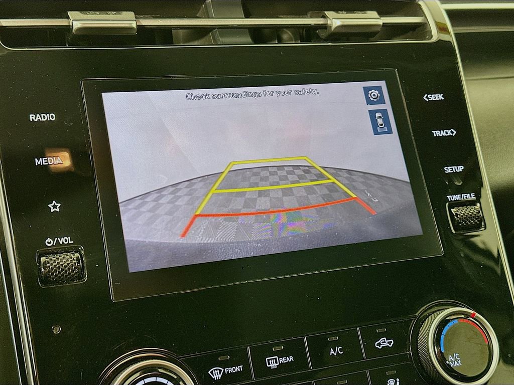 Used 2023 Hyundai Santa Cruz SEL image 18