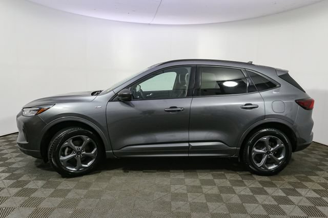 Used 2024 Ford Escape ST-Line w/ Tech Pack #1 AWD/4WD image 6
