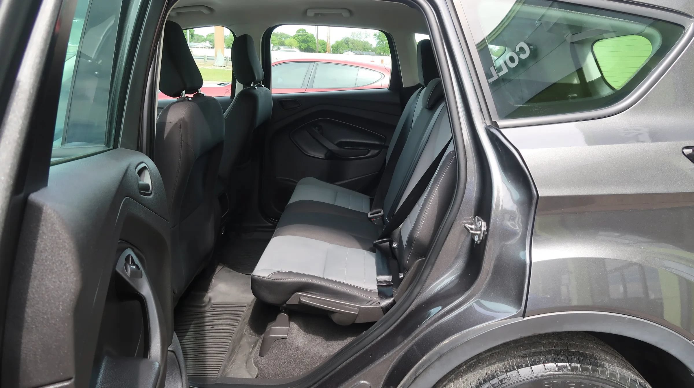 Used 2019 Ford Escape S FWD image 18