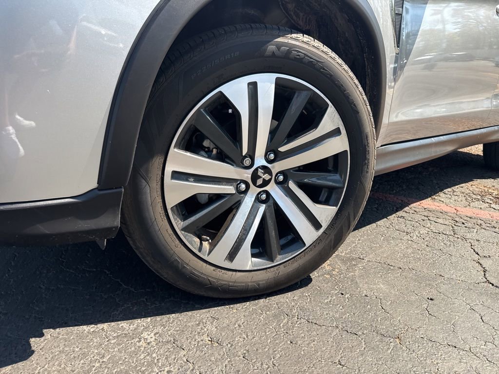 Used 2024 Mitsubishi Outlander Sport ES image 2