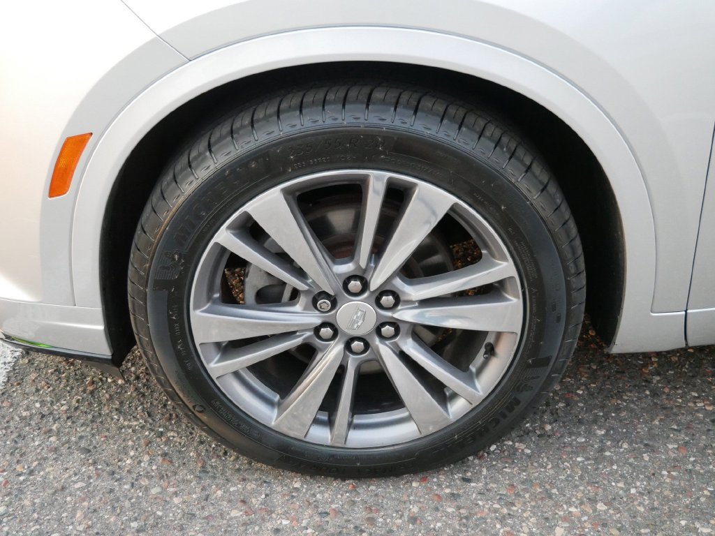 Used 2020 Cadillac XT6 Premium Luxury w/ LPO, Floor Liner Package AWD/4WD image 8