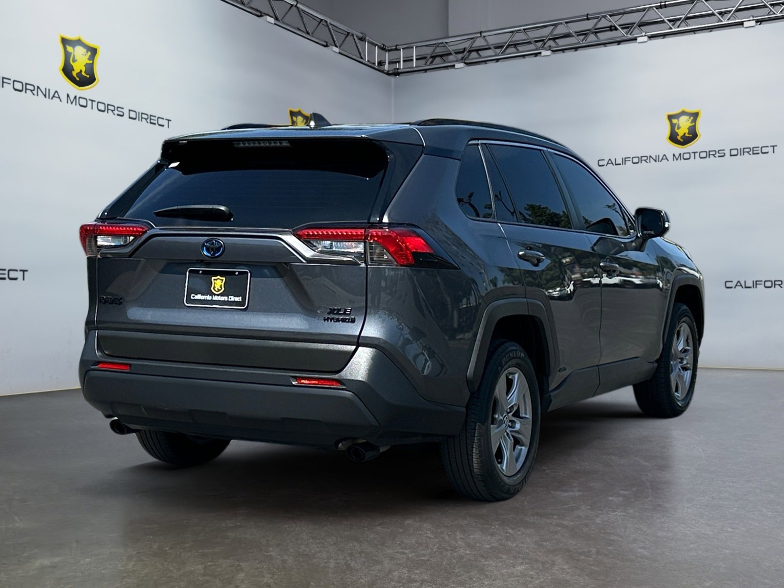 Used 2023 Toyota RAV4 XLE image 5