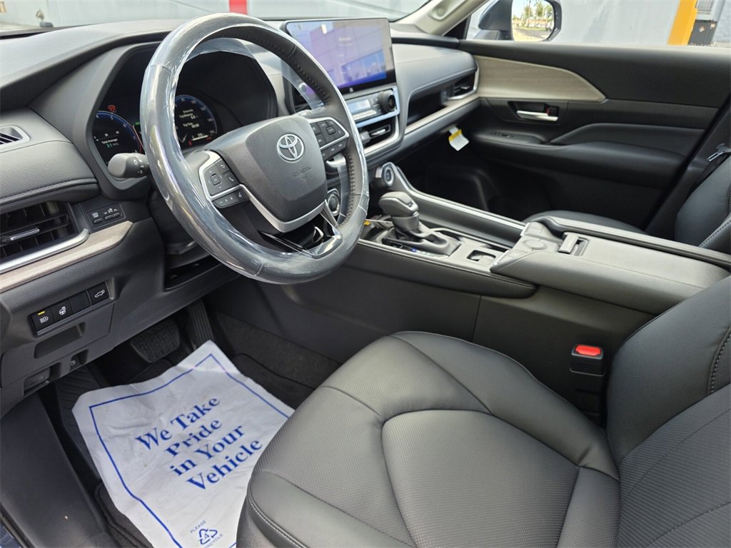 New 2026 Toyota Grand Highlander Limited image 27
