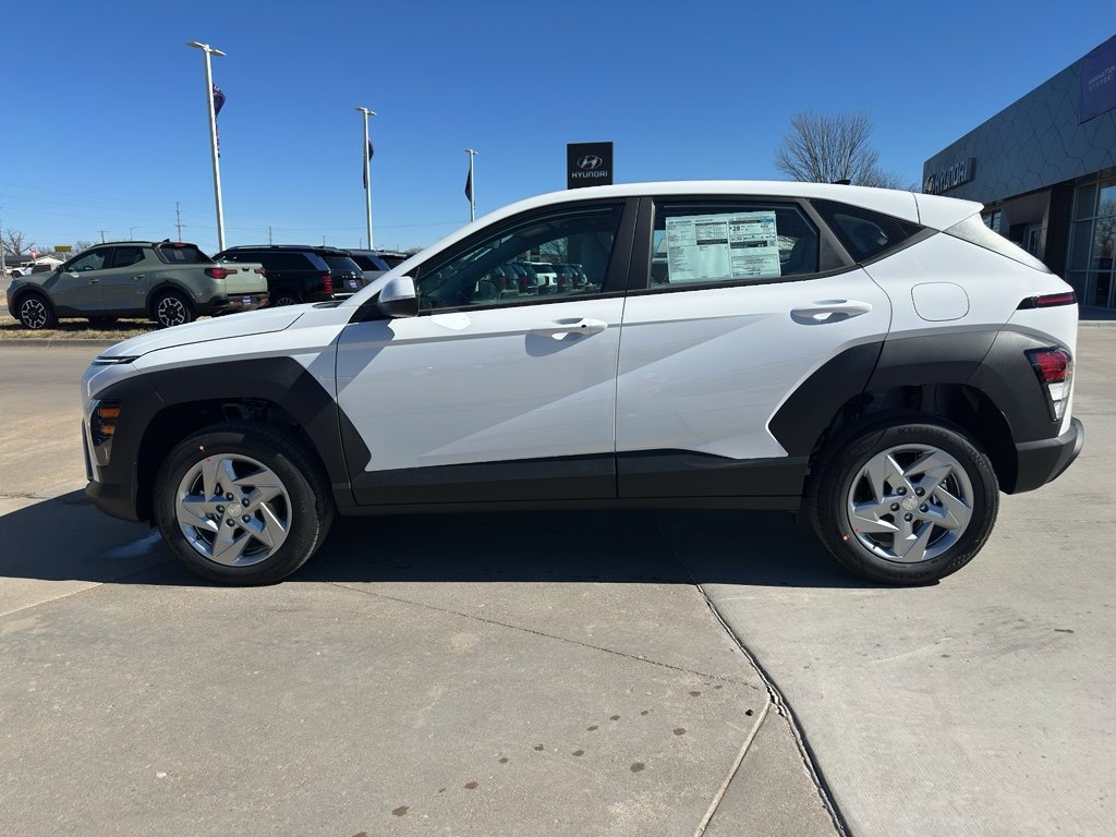 New 2026 Hyundai Kona SE image 4