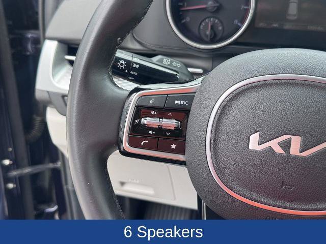 Used 2024 Kia Carnival LX FWD image 17