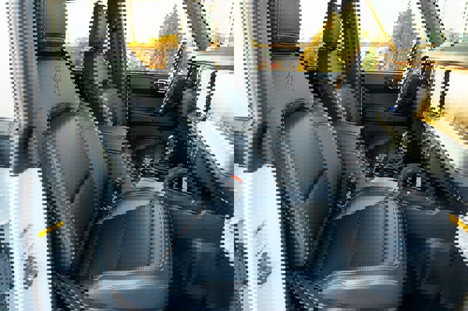 New 2025 Ford Bronco Badlands image 7