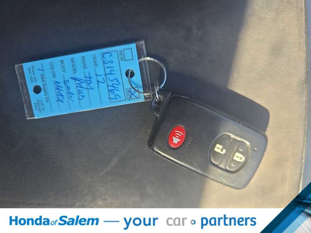 Used 2012 Toyota Prius V Three FWD image 20