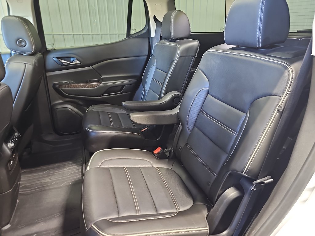 Used 2020 GMC Acadia Denali w/ LPO, Floor Liner Package AWD/4WD image 15