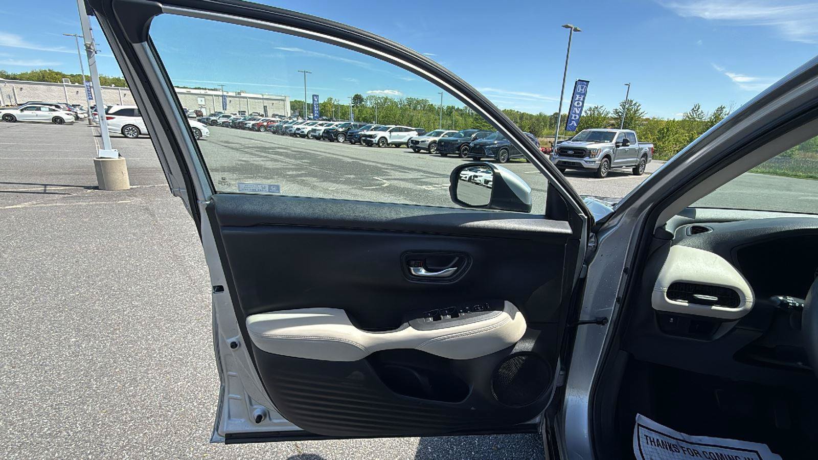 Used 2023 Honda HR-V LX image 24