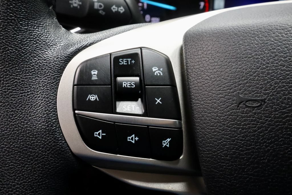 Used 2021 Ford Explorer XLT w/ Equipment Group 202A AWD/4WD image 28