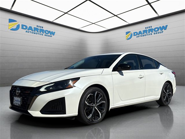 Certified 2024 Nissan Altima 2.5 SR image 1