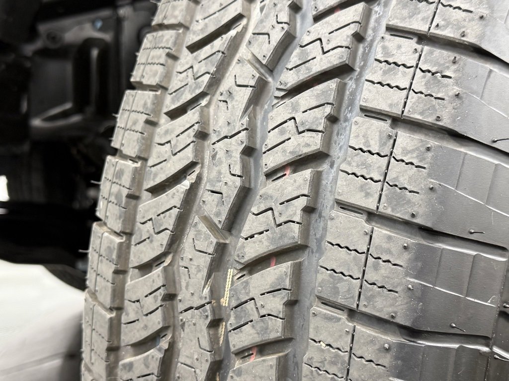 Used 2025 Toyota Tacoma TRD Off-Road image 36