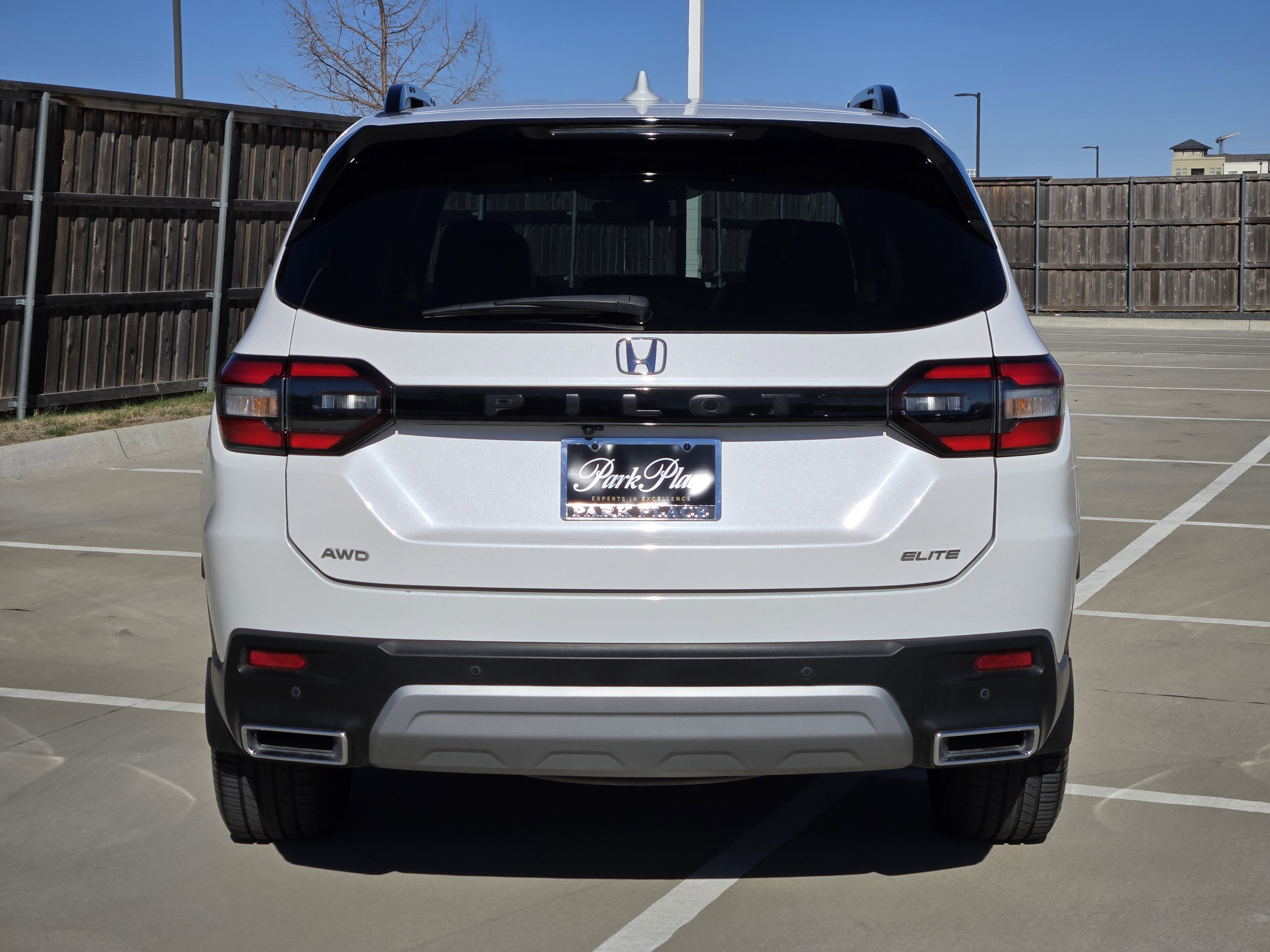 Used 2023 Honda Pilot Elite image 15