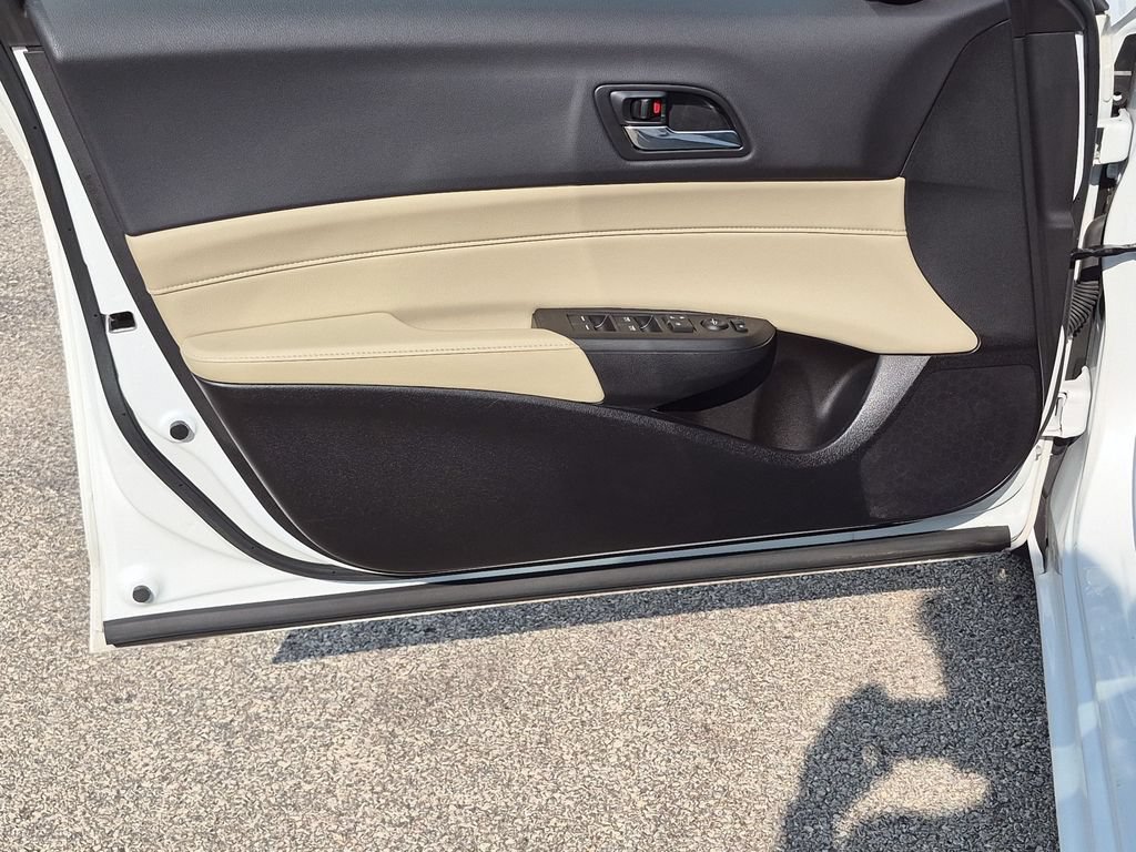 Used 2016 Acura ILX FWD image 19