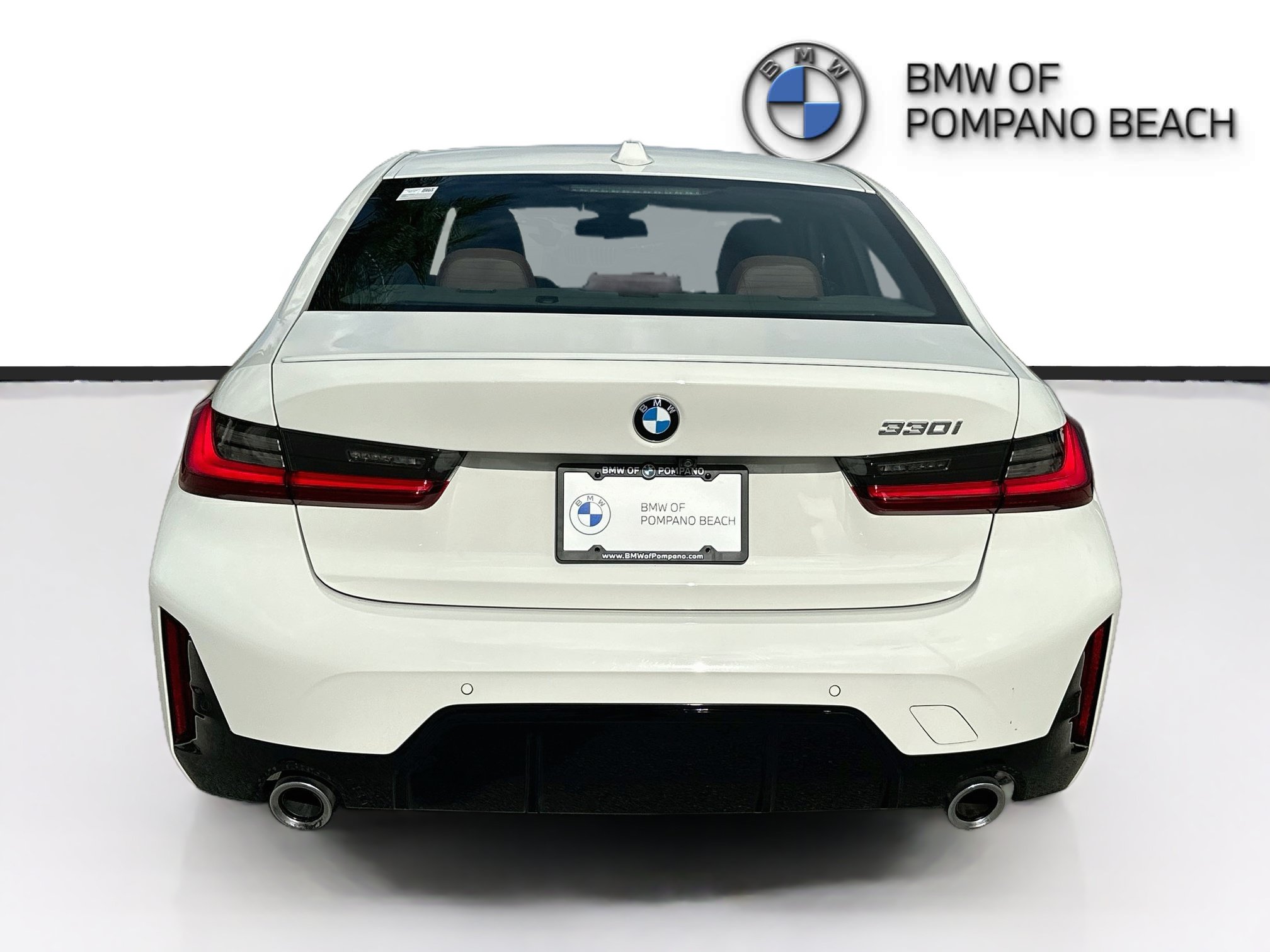 Used 2024 BMW 330i Sedan w/ M Sport Package RWD image 6