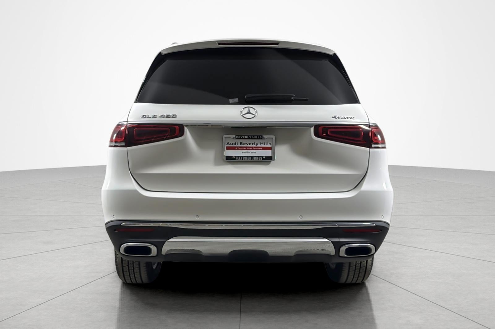 Used 2023 Mercedes-Benz GLS 450 4MATIC image 4
