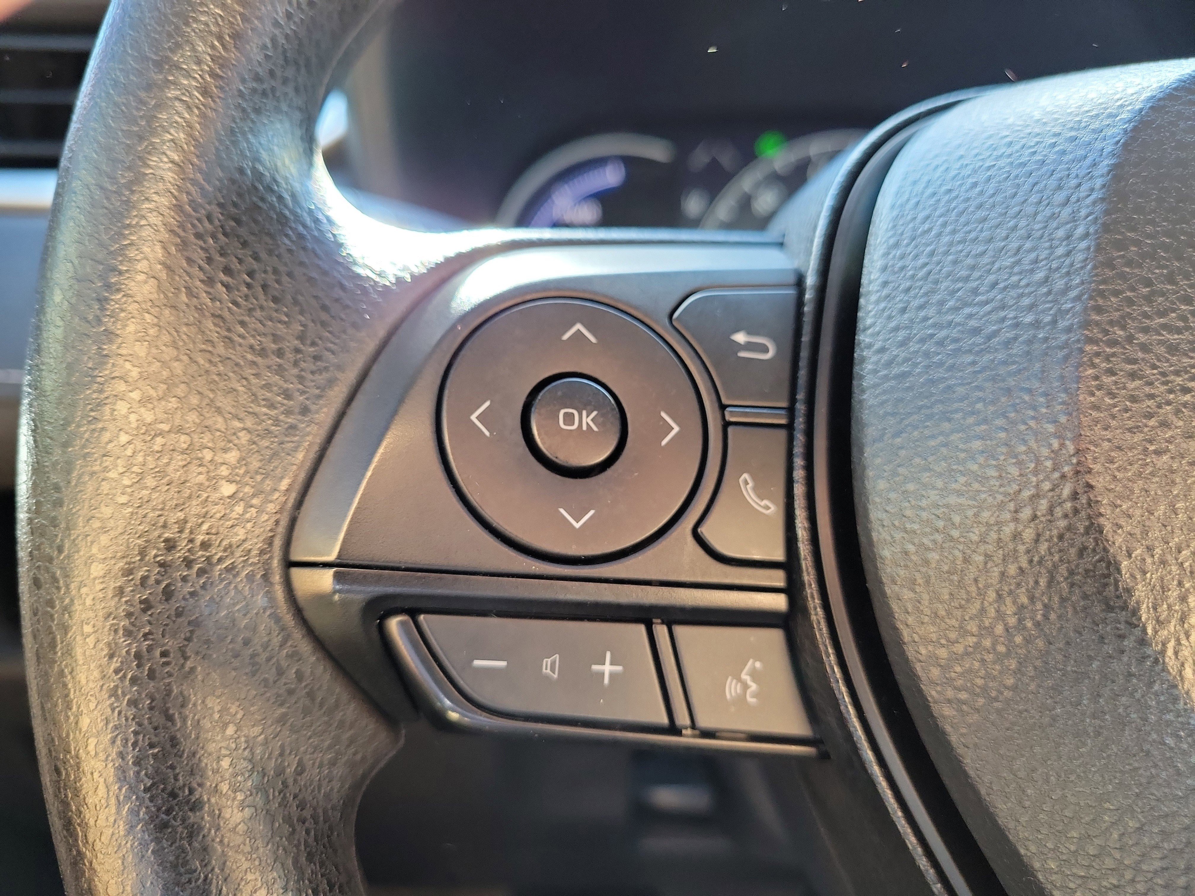 Used 2024 Toyota RAV4 XLE image 24