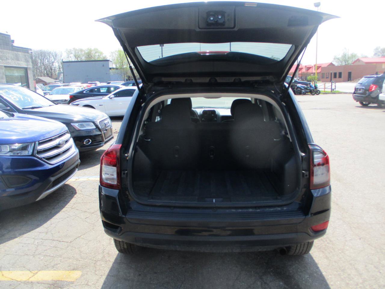 Used 2017 Jeep Compass Sport w/ Power Value Group FWD image 7