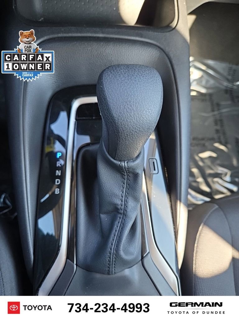 Used 2025 Toyota Corolla LE image 29