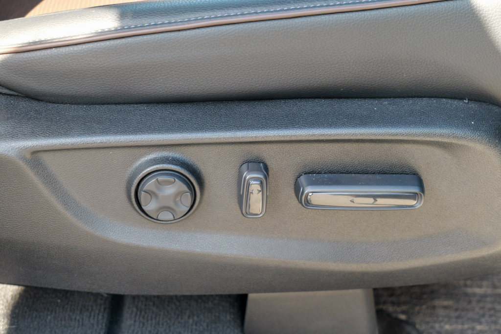 Used 2025 Honda Odyssey Elite image 39